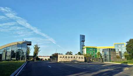 走進江天